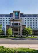 Exterior Embassy Suites Newark Airport