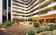 อื่นๆ 2 Embassy Suites by Hilton Greensboro Airport