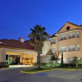 Exterior1Homewood Suites by Hilton Houston-Woodlands,薩姆休斯頓州立大學飯店