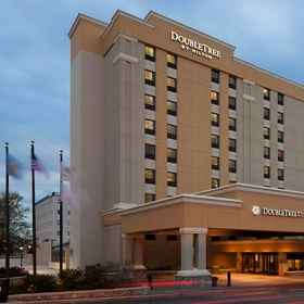 Exterior1DoubleTree by Hilton Downtown Wilmington - Legal District,白兰地酒购物中心飯店