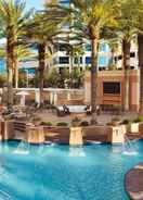 Pool Hilton Grand Vacations Club on the Las Vegas Strip