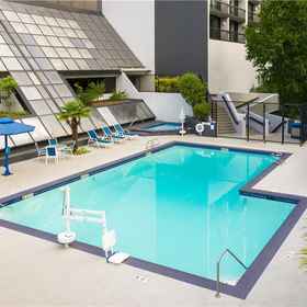 Pool 1 Hilton Bellevue, Washington Hotels