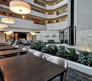 อื่นๆ 2 Embassy Suites by Hilton Little Rock