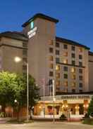 Exterior Embassy Suites Lincoln