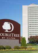 Exterior DoubleTree by Hilton Kansas City - Overland Park