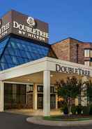 Exterior DoubleTree by Hilton Jackson