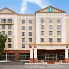 Exterior1Embassy Suites by Hilton Newark Wilmington South,鲍勃·卡彭特中心飯店