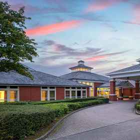 Exterior1Hilton Northampton,北安普顿大学飯店