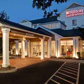 Exterior 1 Hilton Garden Inn Portland/Beaverton, Oregon Zoo Hotels