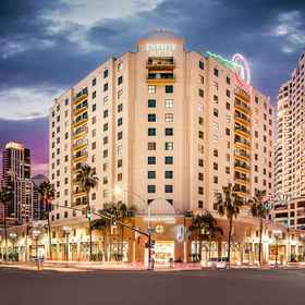 Exterior1Embassy Suites by Hilton San Diego Bay Downtown,圣地亚哥国际机场 (SAN)飯店