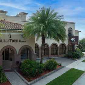 Exterior 1 더블트리 바이 힐튼 세인트 어거스틴 역사 지구, Adventure Landing 호텔