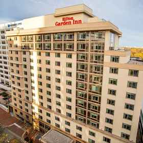 Exterior 1 Hilton Garden Inn Bethesda Downtown, Tenleytown–AU Hotels
