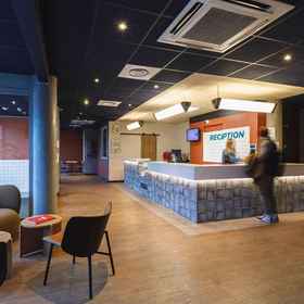 Exterior 1 ibis budget Lyon Villeurbanne, Khách sạn Groupama Stadium