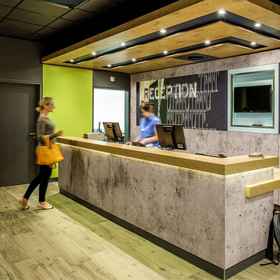 Exterior 1 ibis budget Toulon Centre, โรงแรม & ที่พัก Toulon