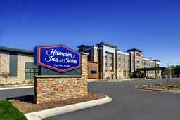 Hampton Inn and Suites Milwaukee West, Rp 2.487.057