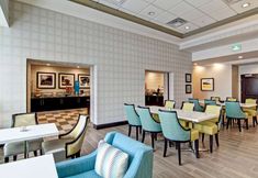 Others 5 Hampton Inn and Suites by Hilton Saskatoon Airport
