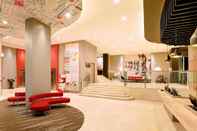 Lobby ibis Jakarta Harmoni