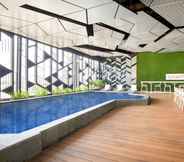 Swimming Pool 3 ibis Styles Jakarta Sunter