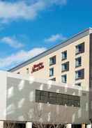 Exterior Hampton Inn and Suites Grand Rapids Downtown