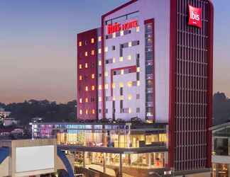 Exterior 2 ibis Manado City Center Boulevard