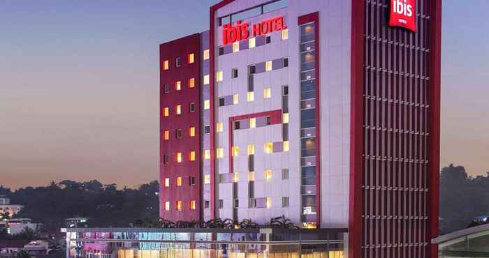 Luar Bangunan ibis Manado City Center Boulevard