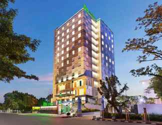 Exterior 2 ibis Styles Makassar Sam Ratulangi