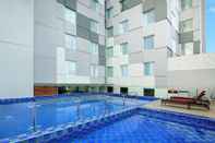 Swimming Pool ibis Styles Makassar Sam Ratulangi