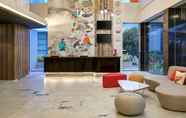 Lobby 2 ibis Styles Makassar Sam Ratulangi