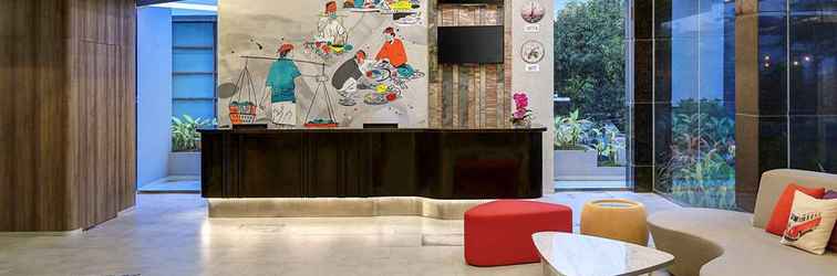 Lobby ibis Styles Makassar Sam Ratulangi