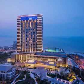Exterior 1 Hilton Yantai Golden Coast, Golden Beach Hotels
