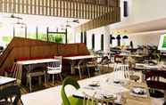 Restaurant 7 ibis Styles Batam Nagoya