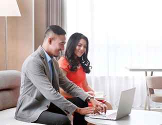 Lobby 2 Novotel Samator Surabaya Timur