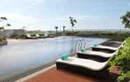 Swimming Pool 6 Novotel Samator Surabaya Timur