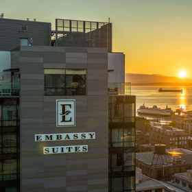 Exterior1Embassy Suites by Hilton Seattle Downtown Pioneer Square,西雅图中央学院飯店