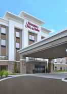 Exterior Hampton Inn and Suites Oakwood Village-Cleveland