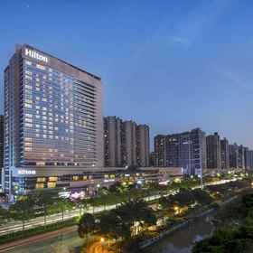 Exterior 1 Hilton Foshan, Shanghai Street Hotels