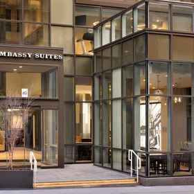 Exterior1Embassy Suites by Hilton New York Manhattan Times Square,亨特斯 पॉइंट 大道飯店