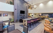 อื่นๆ 4 Hampton Inn and Suites Morgantown / University Town Centre