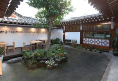 Others 2 Seoul Mokkoji Guest House