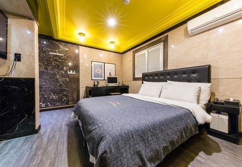 อื่นๆ Sungshin University Station Pav