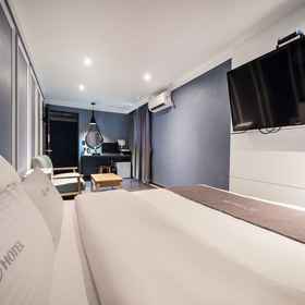 Incheon (Ganseokdong) SL Hotel 1, Hotel Yoon Dermatology Clinic