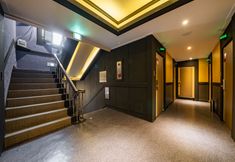 Others 7 Sagajeong Prince