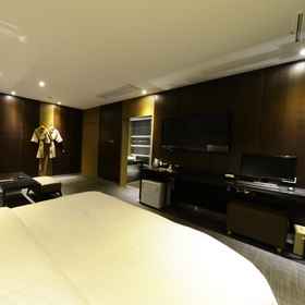 Life Style S Hotel 1, Hotel Chicken Mania