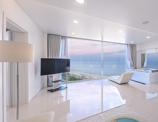 อื่นๆ 2 Gangneung Olas Pool Villa (Ocean View)