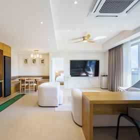 Gran Hotel 1, Hotel Paradise Motel