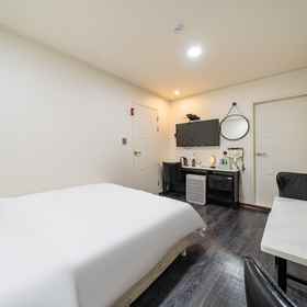 Suyu (Bundong) Door 1, Hotel Compose Coffee Duksung Women's University Branch