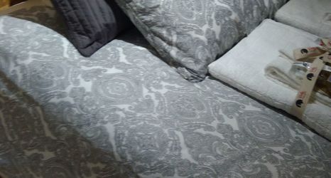 Others 2 Ruby Charm Houses Lda