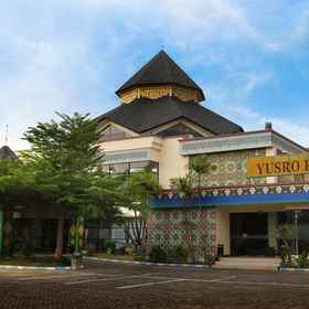 Yusro Hotel and Convention (ex. Horison Yusro Jombang) 1, Hotel Masjid Gerbang Tol Jombang