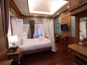 Khác 4 Rich Garden House