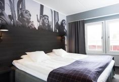 Others 2 Stoten Ski Hotel